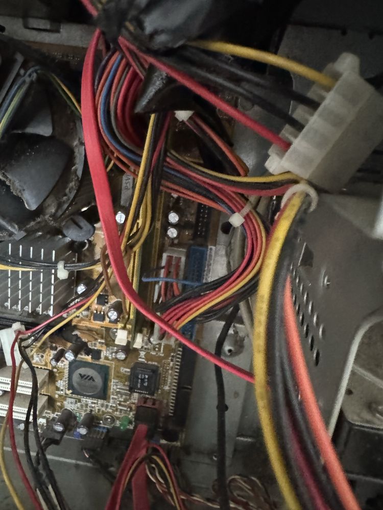Komputer pc z monitorem