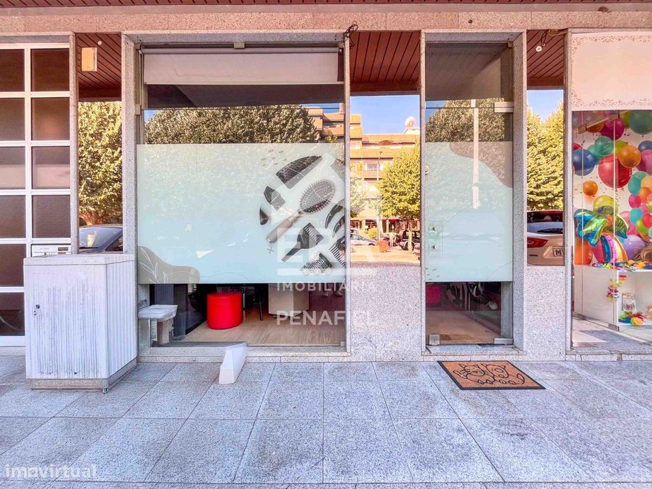 Salão de Cabeleireiro Pronto a Funcionar – Sameiro, Penafiel