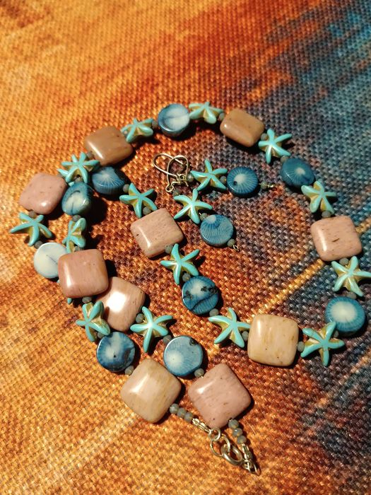 Korale wraz z kolczykami