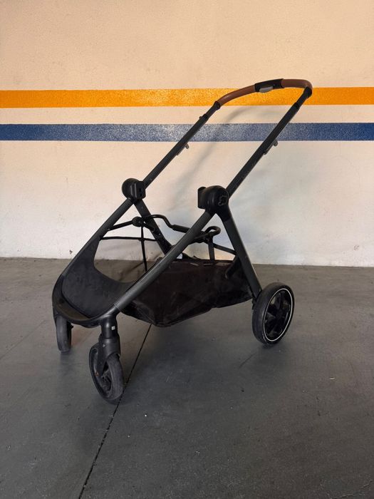 Rodas de carro de criança