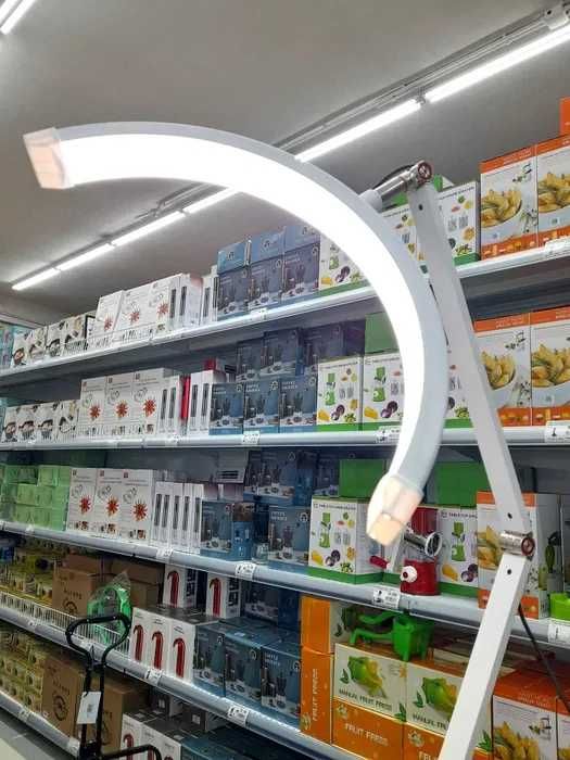 Luz Nova e Profissional em Meia Lua