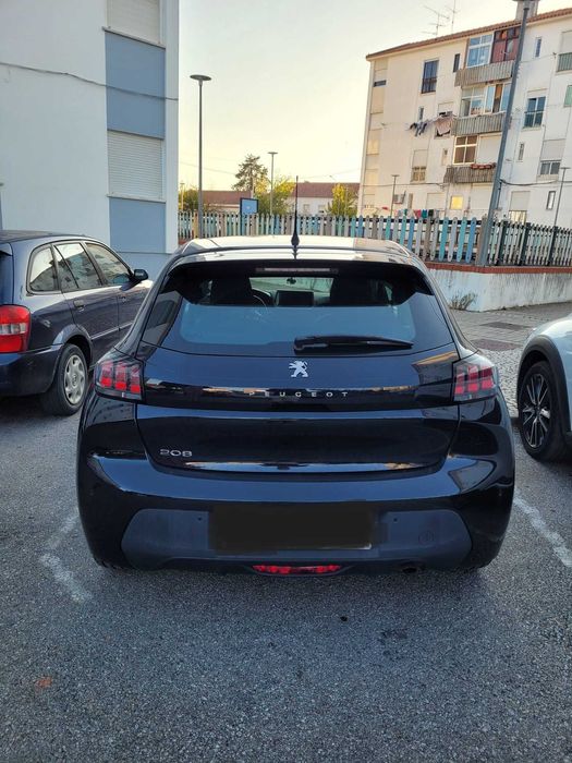Peugeot 208 1.2 75cv em bom estado