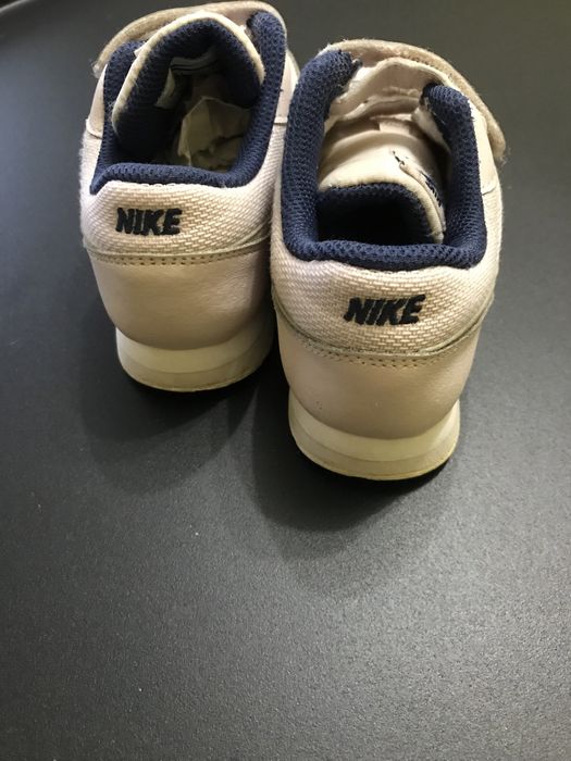 Зручні дитячі кросівки розмір 26