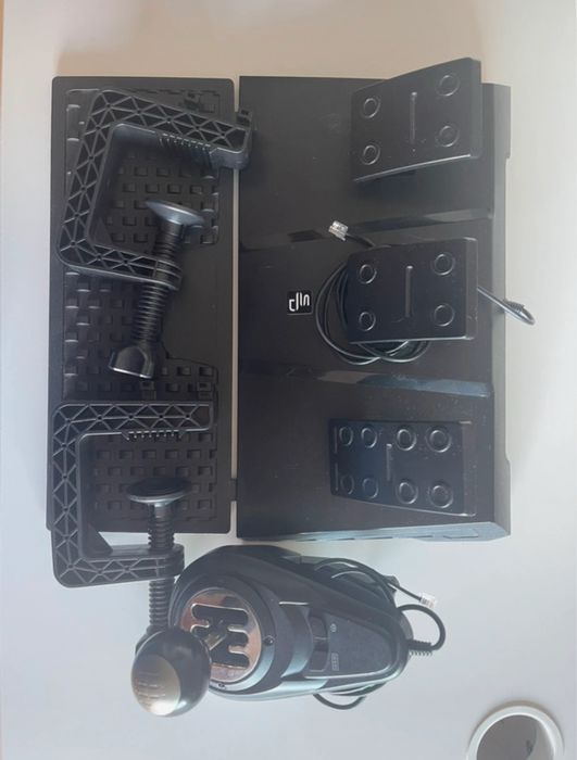 Xbox Series S 512GB + Volante de Simulação