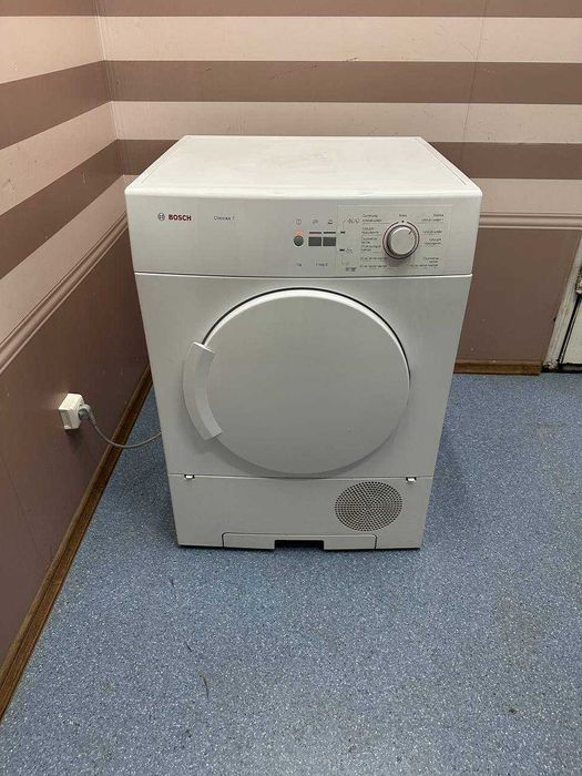 Сушильна машина Bosch WTC84102OE на 7кг Віджим 1400об в гарному стані