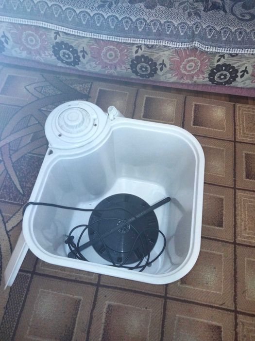 Продам пральну машину Малютка