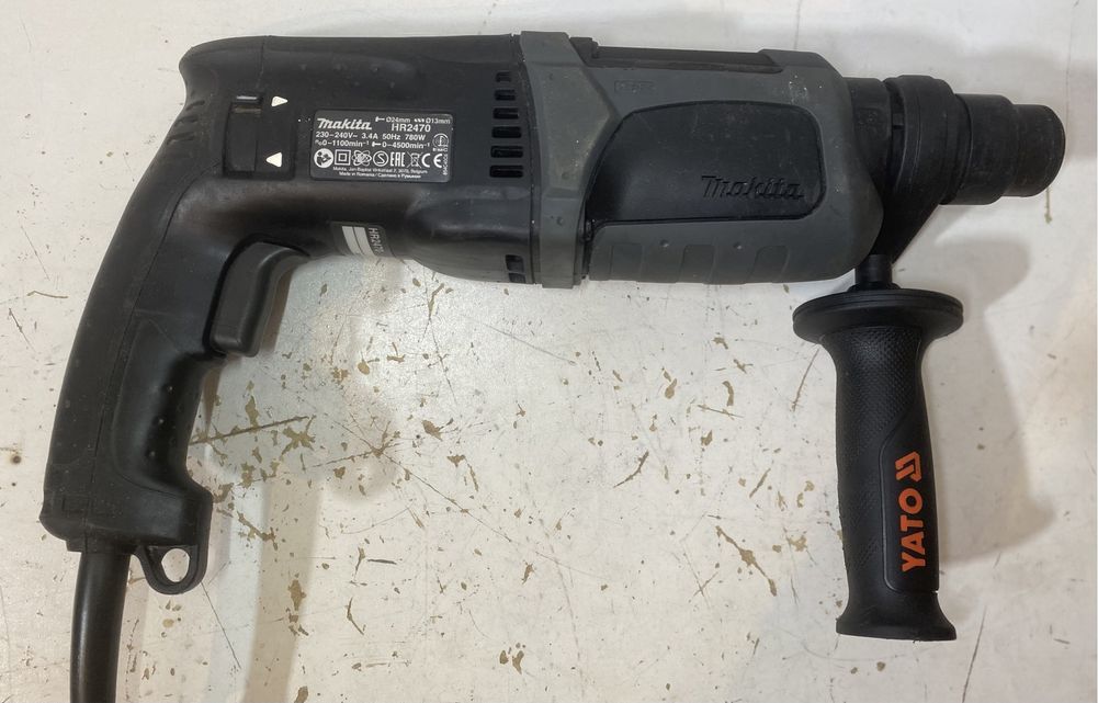 Перфоратор → Makita HR2470 на 2.4 Дж. | 780 Вт.