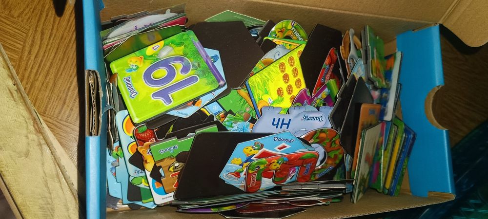Puzzle magnesy z danonkow