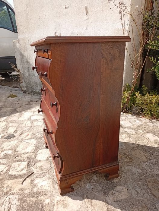 Camiseiro/mesa de cabeceira