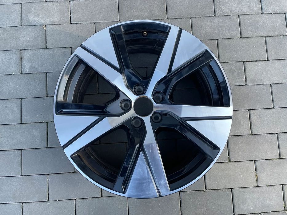 FELGA VOLVO XC40, XC60 II  8,5Jx19H2,  ET56,  5x108