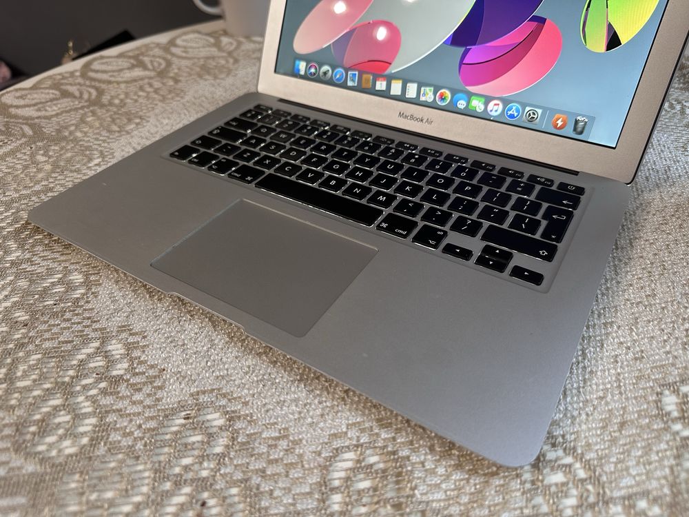 Gwarancja 12 msc Macbook Air 13 i5 128 SSD 4GB super stan
