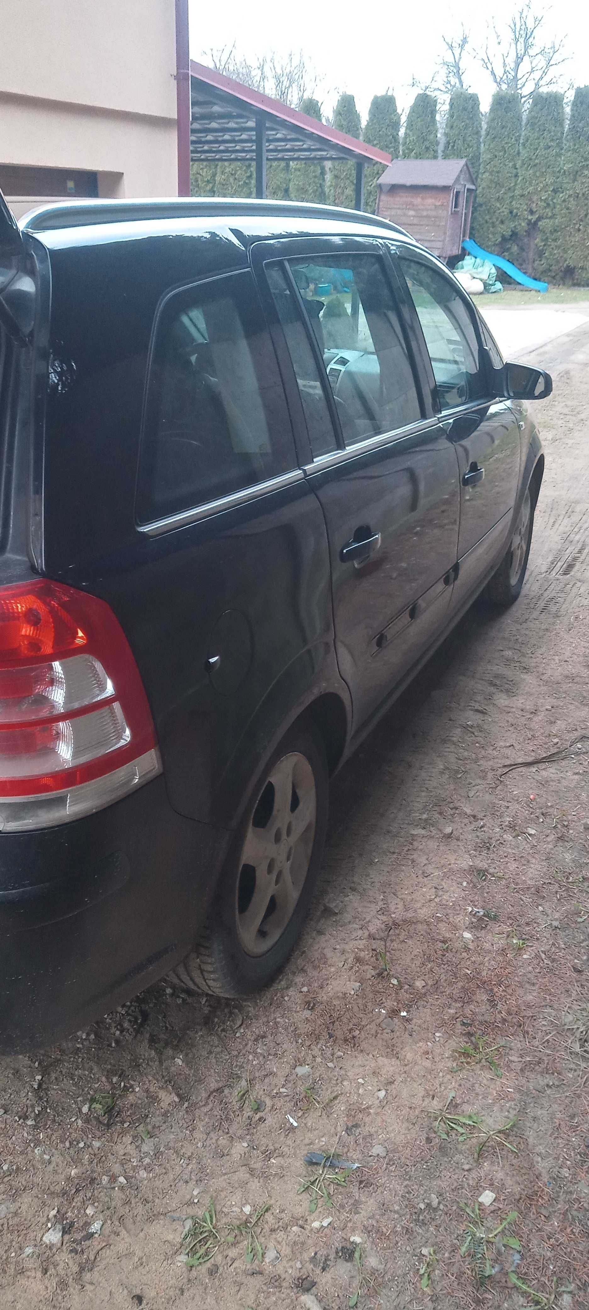 Opel Zafira b 1.9 120 km