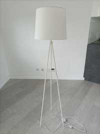 Lampa stojąca biała podłogowa