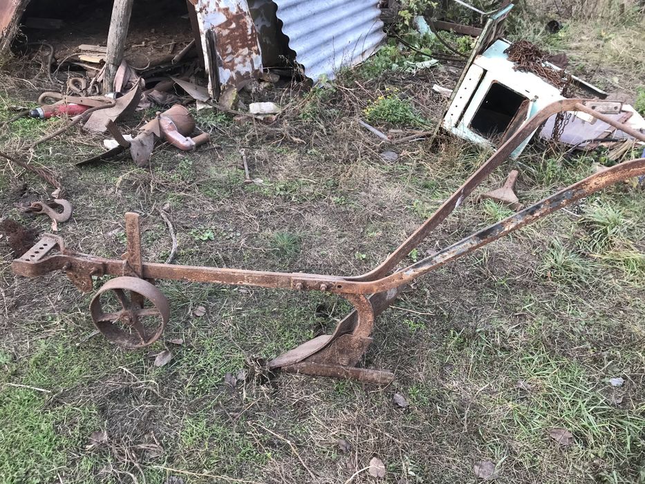 Продам плуг  кінний