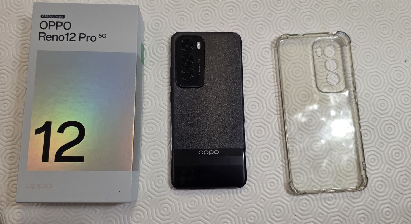 OPPO Reno 12 Pro com 12Gde ram e 512G memória