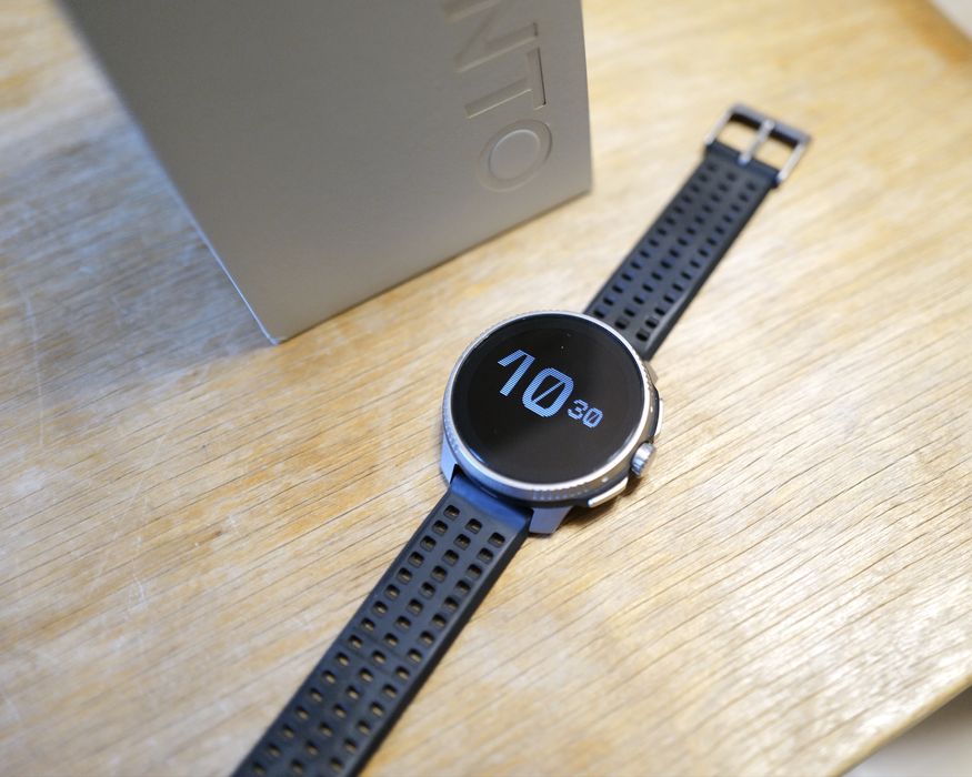 Zegarek sportowy Suunto Race Titanium Charcoal jak Garmin