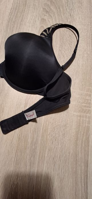 Boustonosz damski Triumph 75C