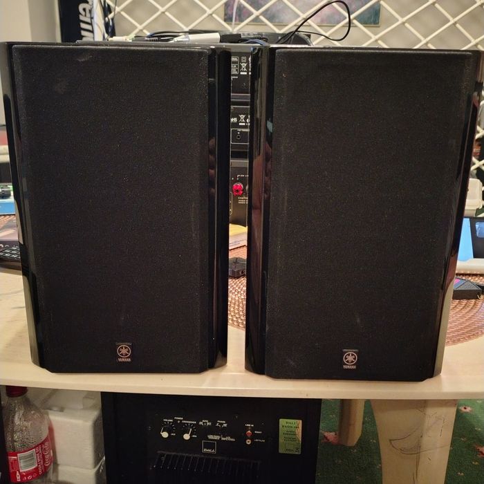 Kolumny Yamaha NX-E700  Rezerwacja