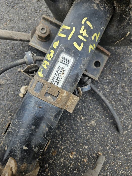 Mcperson zwrotnica lewa prawa  przód skoda fabia II Lift