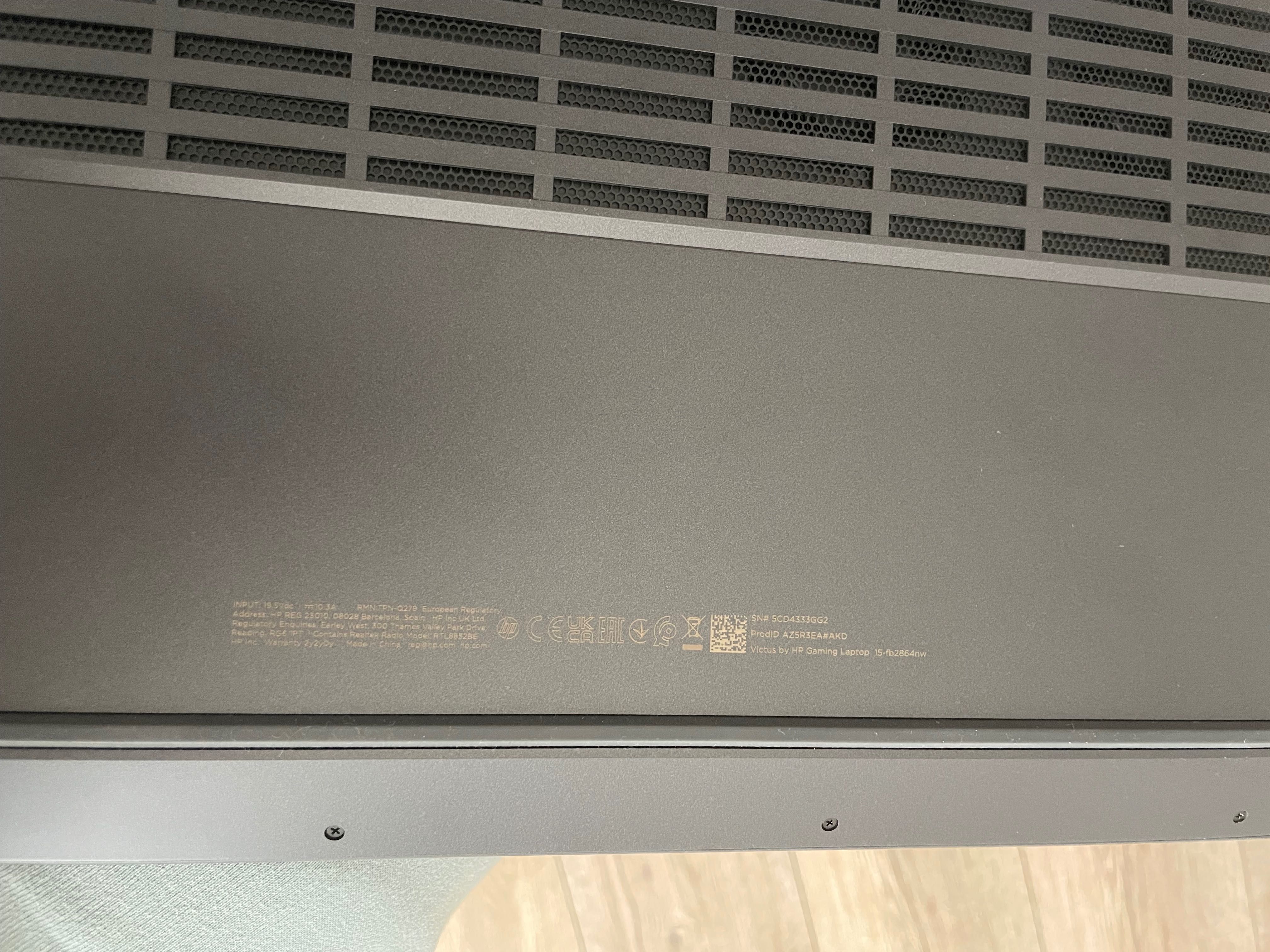 HP Victus 15 Ryzen 5-8645HS/DDR5 32GB/1TB RTX4050, 144Hz
