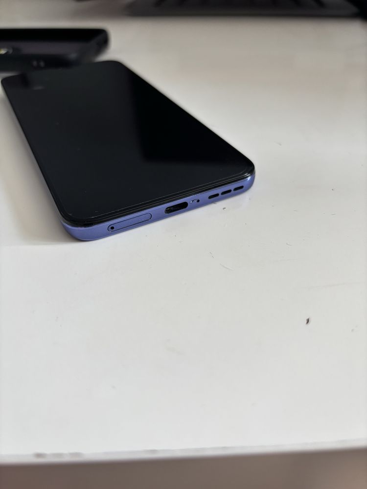 Motorola Edge 30 Neo Fiolet – Stan BDB, Gwarancja, Komplet