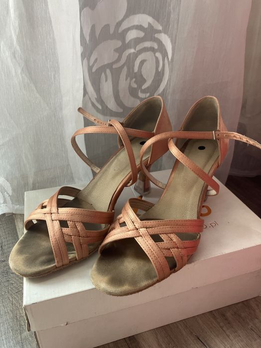 Buty do tańca towarzyskiego latino LA 40 stakato