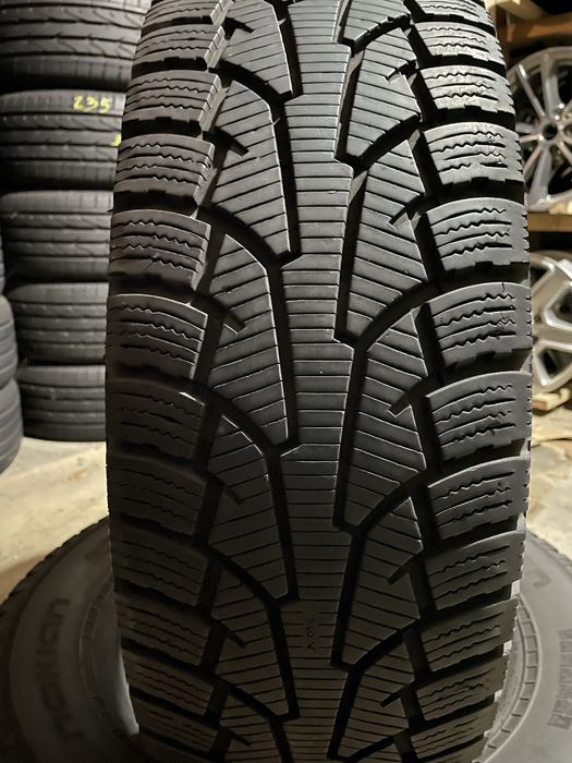 225/75 R16C 121/120R Nokian (Фінляндія) 2шт./ 2024 рік.