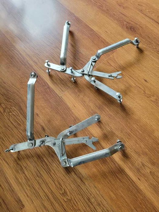 Mechanizm do rozkładanego łóżka tzw. wersalki, zawias