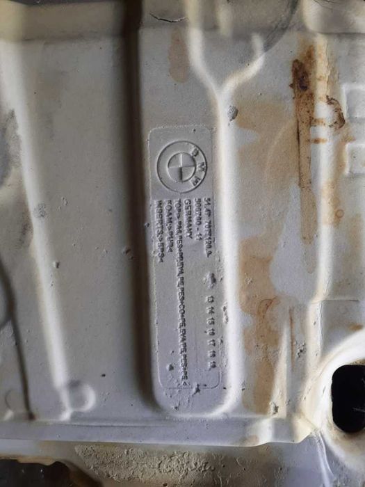 Бардачек, уплотнитель, шумоизоляция, запчасти салона BMW E87, Е90, Е84