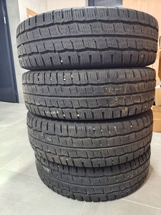 2x opony zimowe zima kumho 8mm 215/75/16c