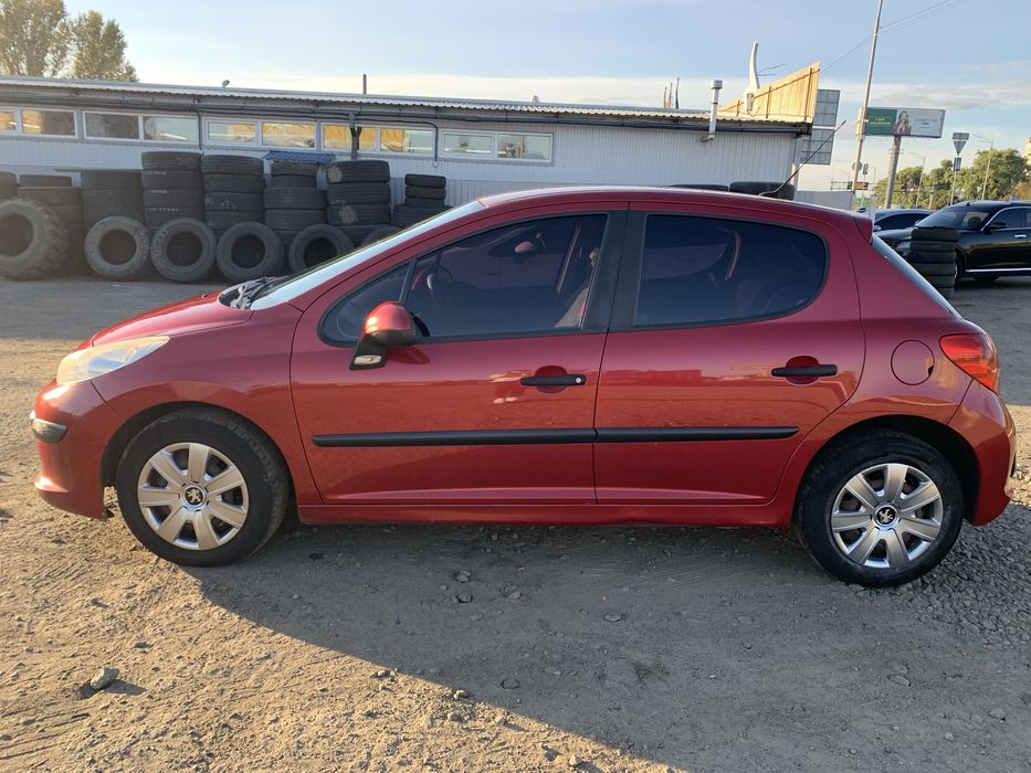 Peugeot 207 2006 р 1.4 пробіг 202