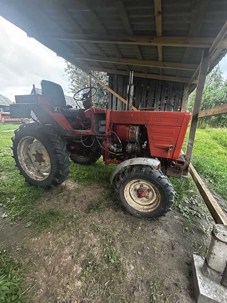 Продам трактор т25