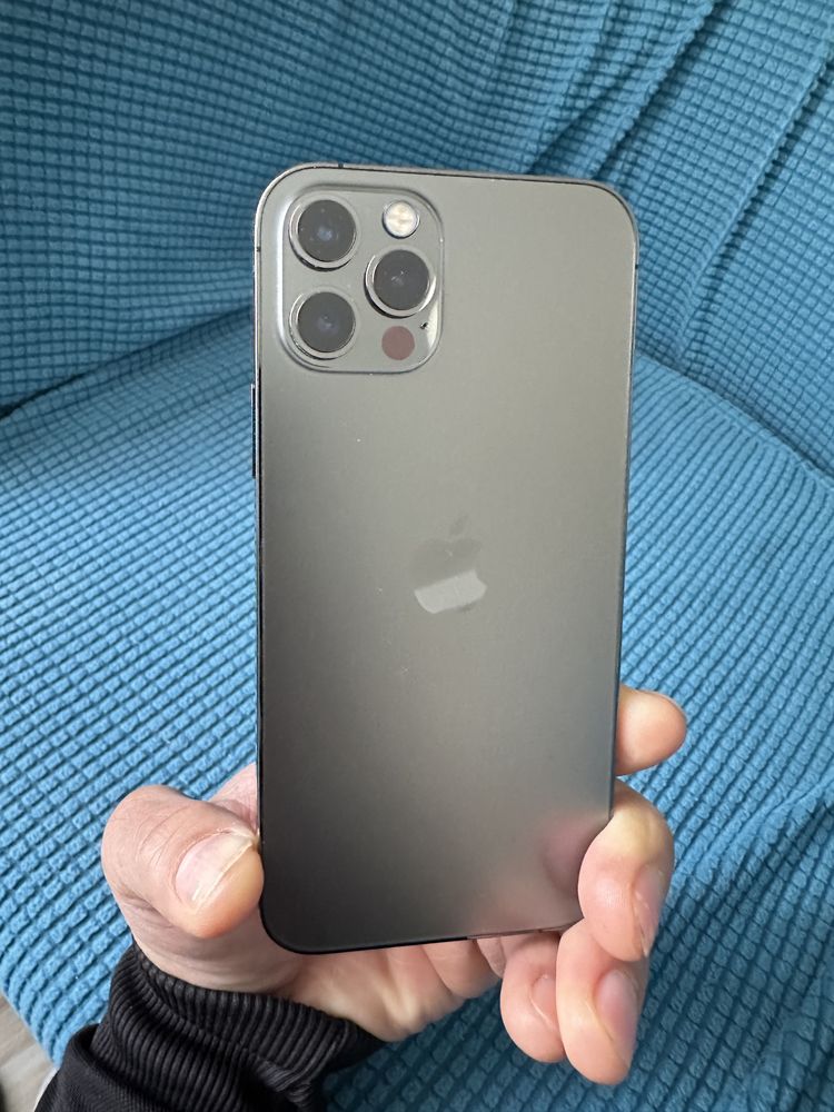 IPhone 12pro 128gb Graphite bateria 84% jak nowy +4 etui
