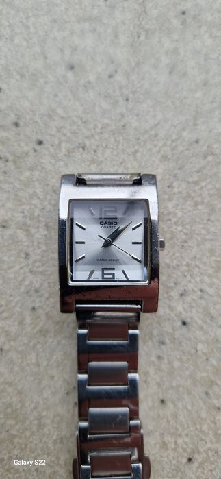 Sprzedam zegarek damski Casio