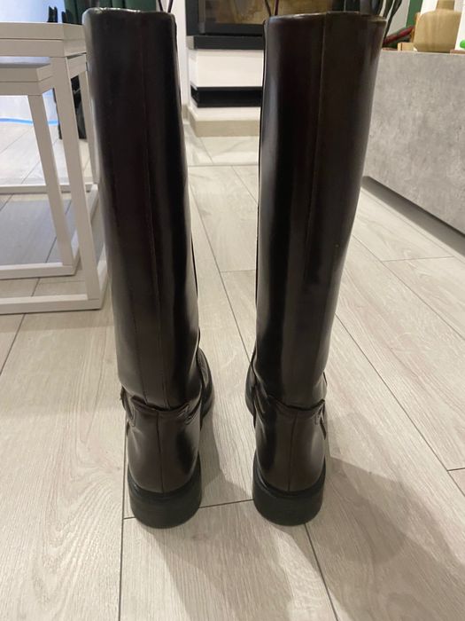 Kozaki damskie bordowe z Zary