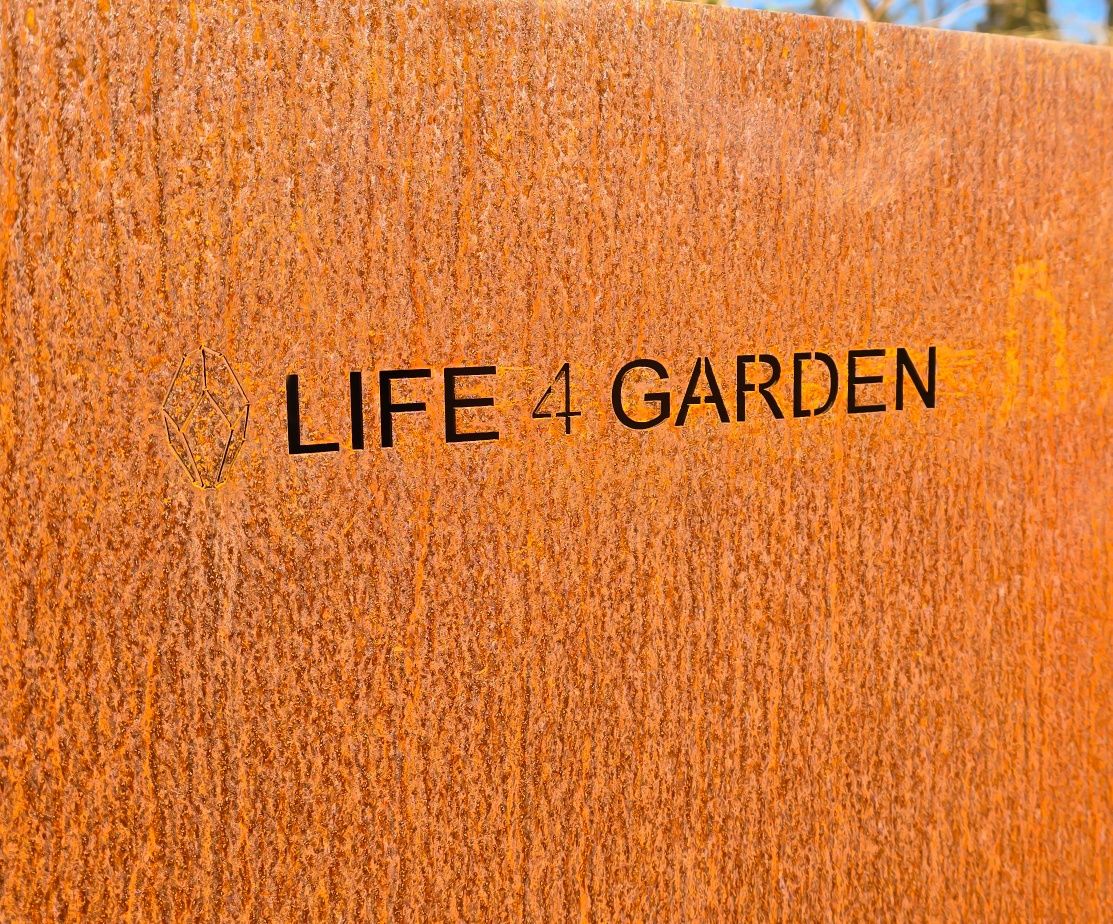 Corten stojak na drewno