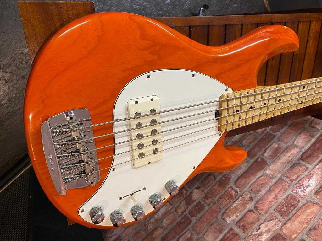 Bass Music Man StingRay 5 piezo / 2003 / case