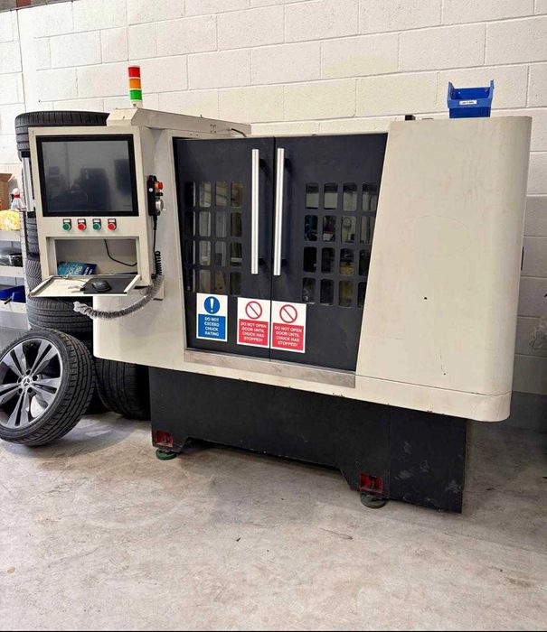 Tokarka CNC do frontów felg aluminiowych - 2019 dotykowy ekran