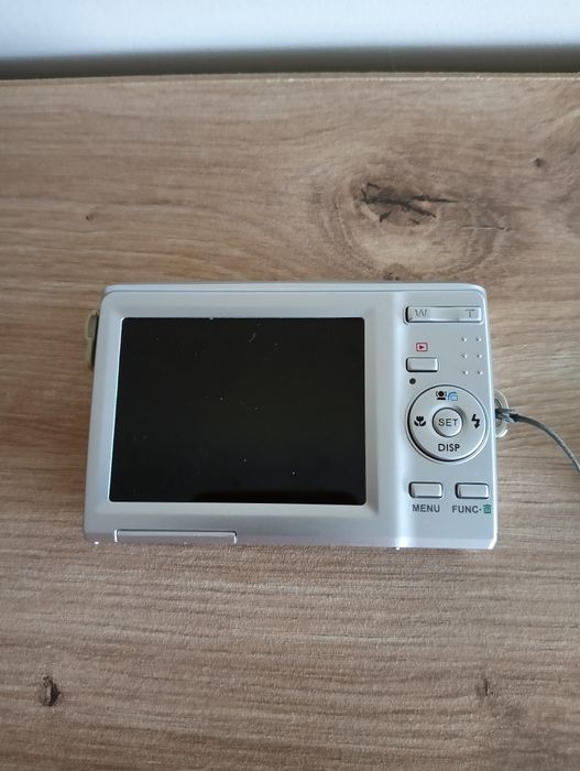 Aparat fotograficzny marki Benq