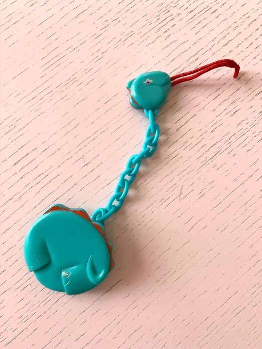 Держатель для соски цепочка chicco дракон прищепка