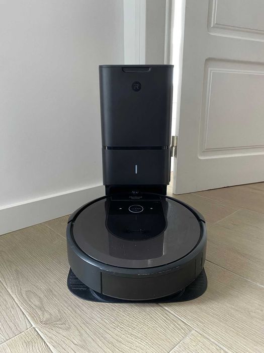 Robot Roomba I7 (pouco uso)