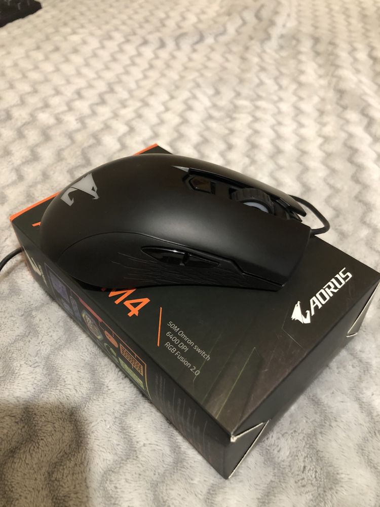 Мишка Gigabyte AORUS M4