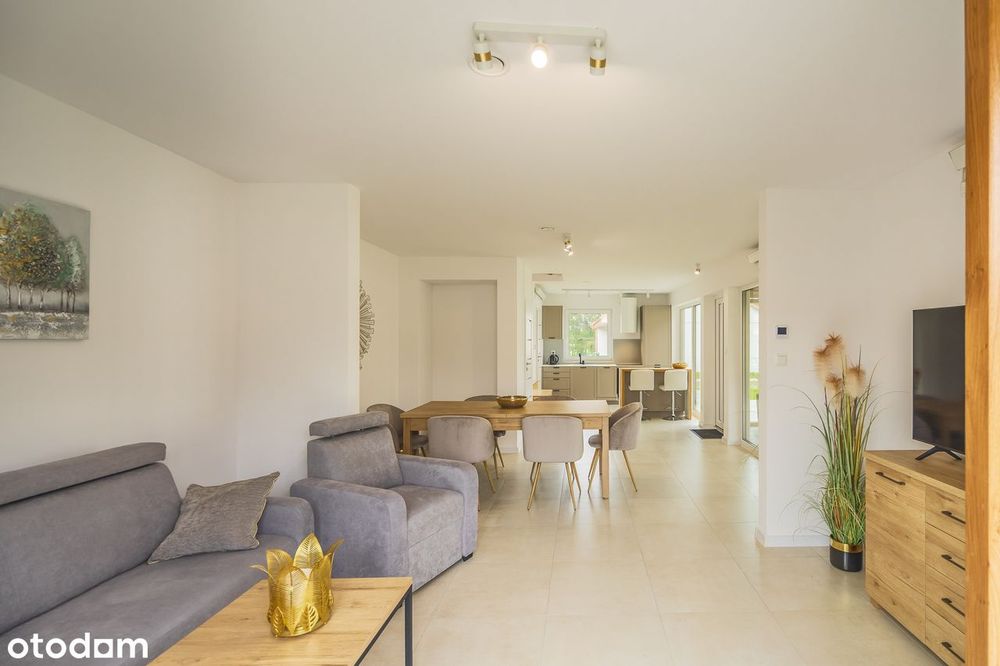 Nowy samodzielny dom nad morzem