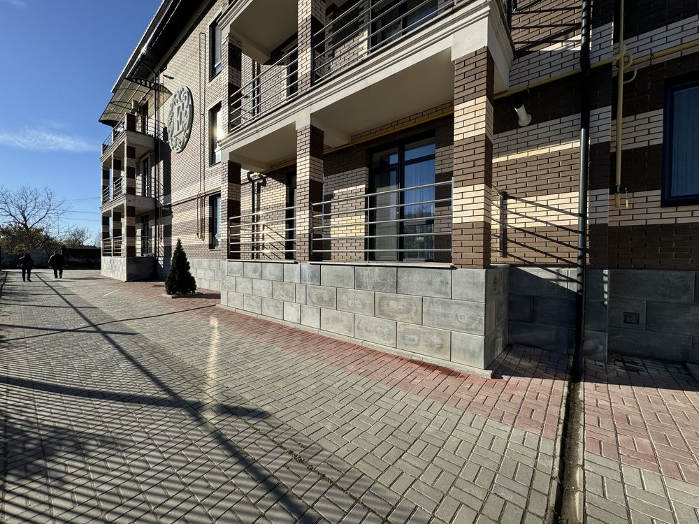 Красива та простора квартира в КБ Елегант ,Спаська 9