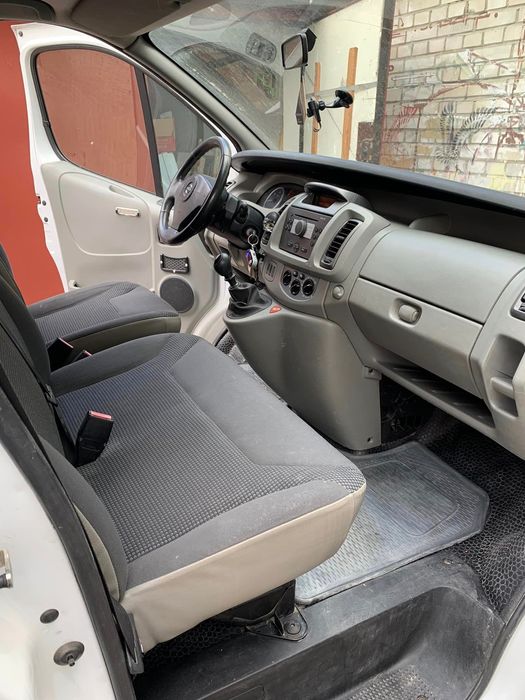 OPEL VIVARO 2008r 2.0 + klimatyzacja