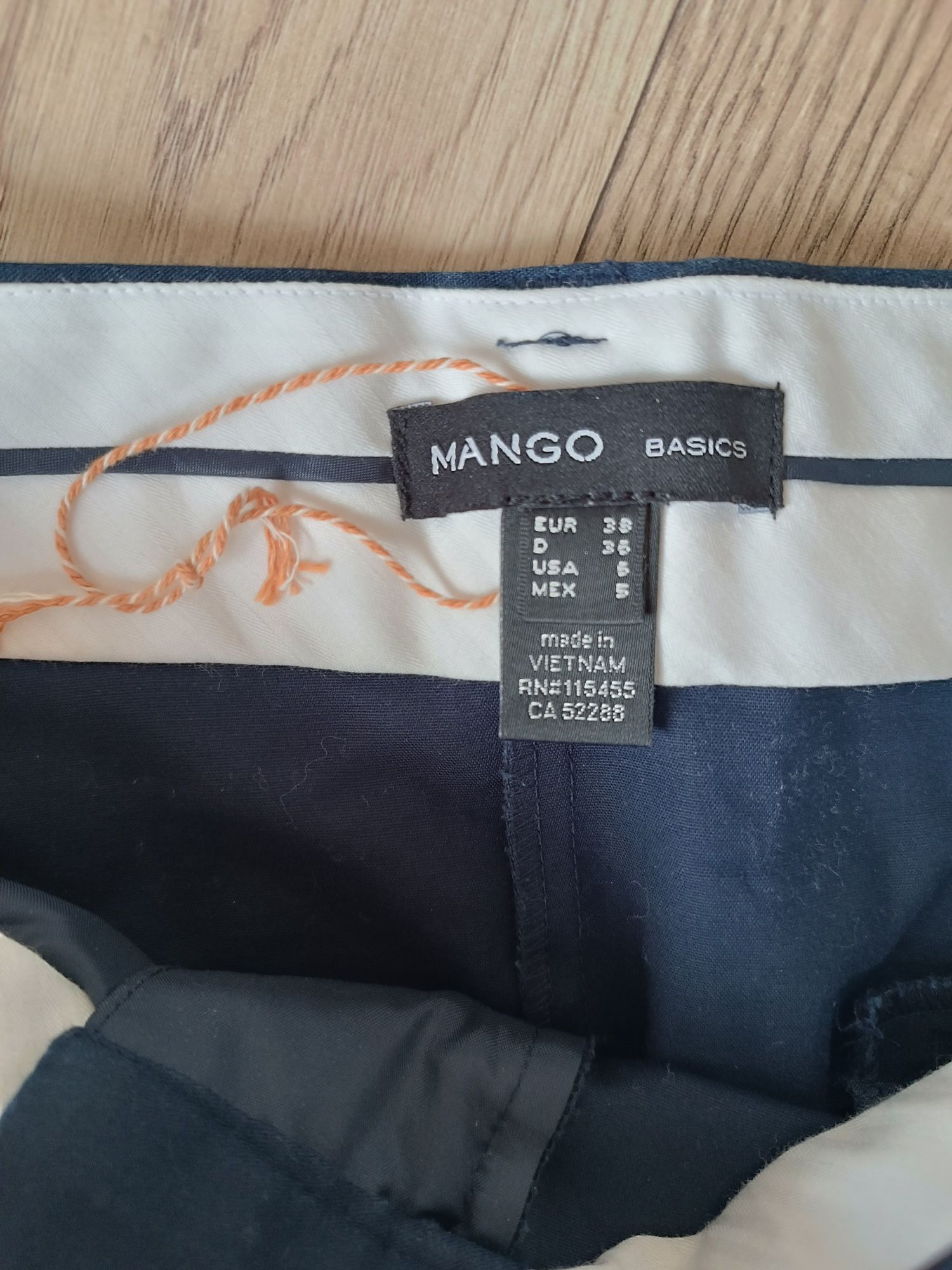 Spódnica rozm 38 Mango