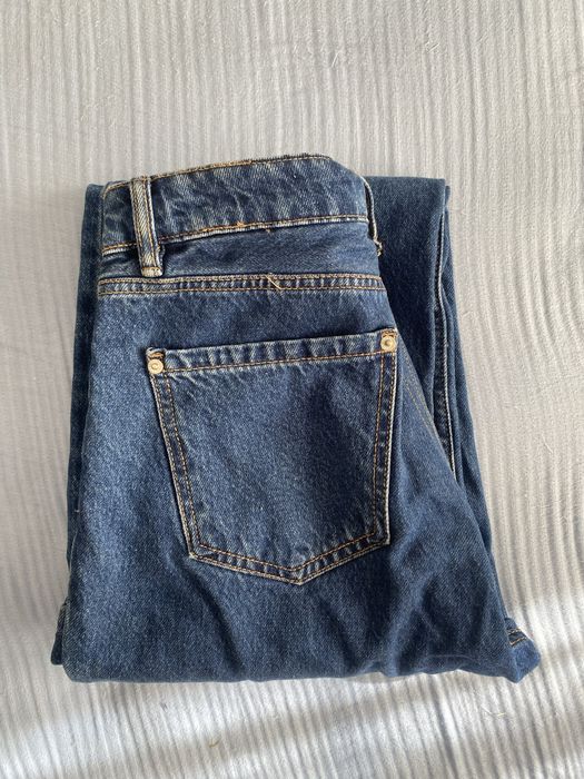 Calça mom lefties