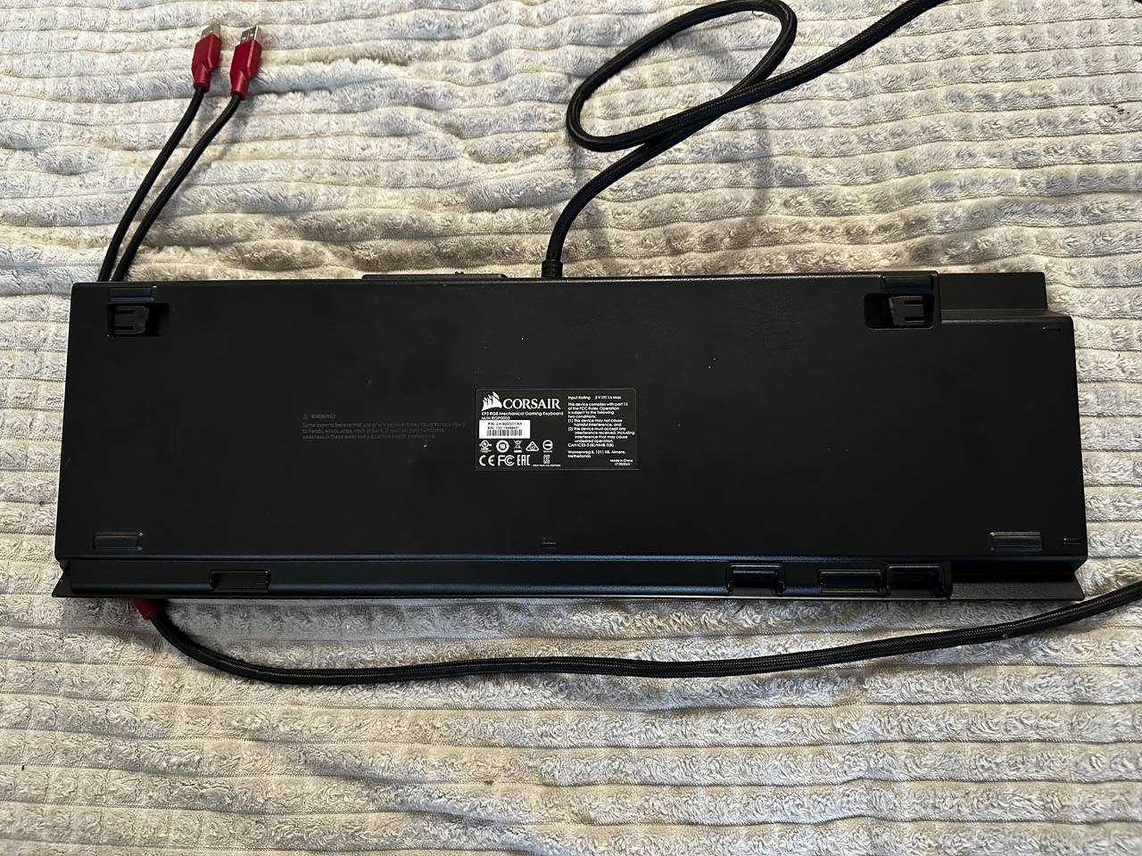 Механічна ігрова клавіатура Corsair K95 RGB (Б/У)