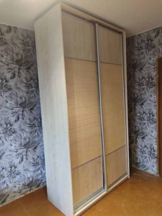 Шафа купе для дачі або для дому