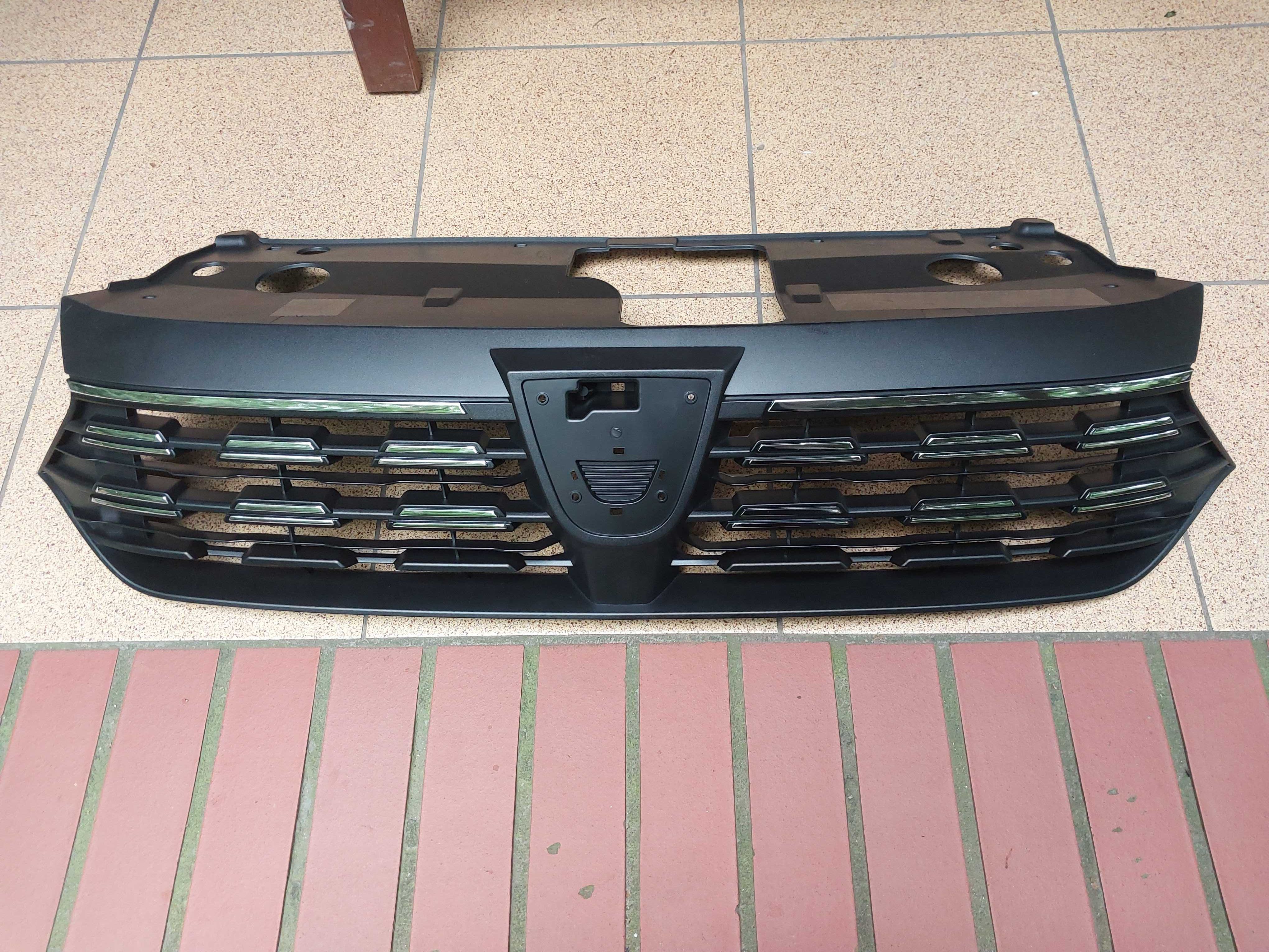 DACIA SANDERO III 2021 GRILL atrapa nowa idealna